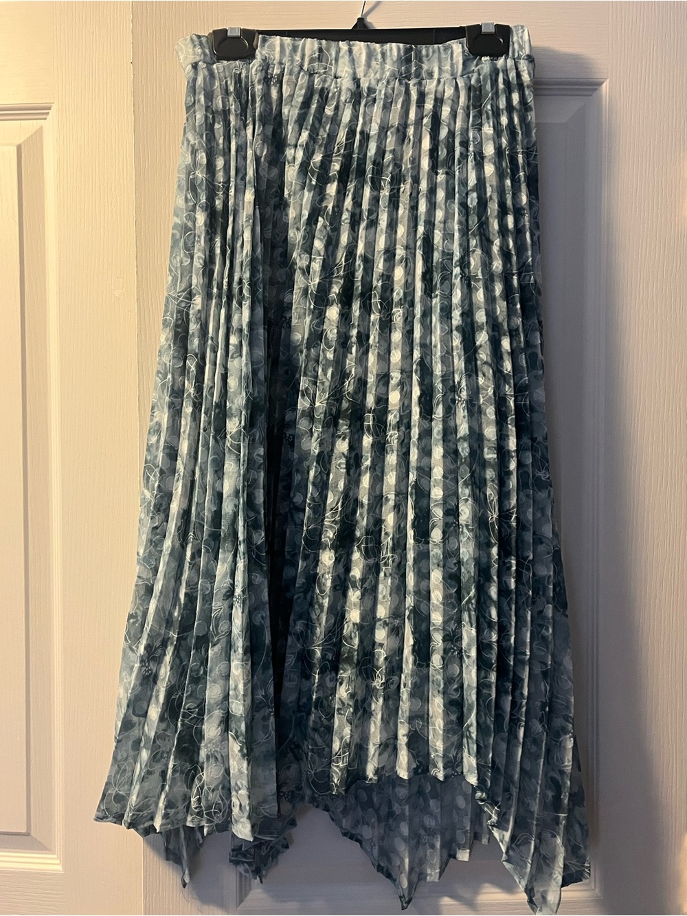 Asymmetrical Pleated Skirt in Green
